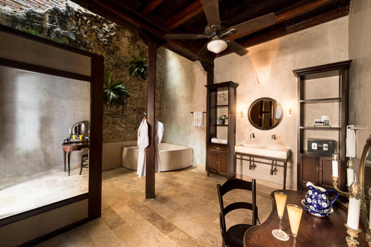 Hotel Boutique Casa Del Arzobispado Cartagena ภายนอก รูปภาพ